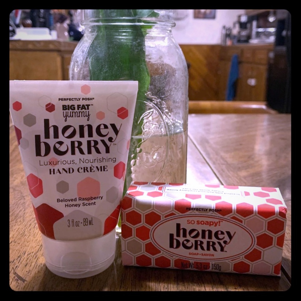 Perfectly Posh Honey Berry Bundle